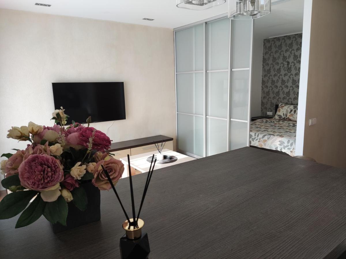 Nikoletos Apartamentai Panevezys Bagian luar foto
